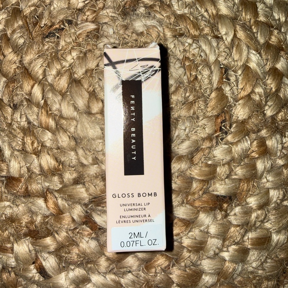 Fenty Beauty Gloss Bomb in FU$$Y